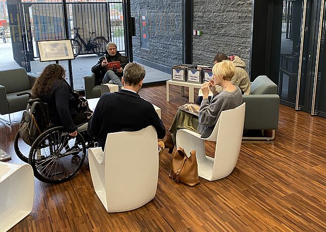 Coin lecture, consultez des ouvrages sur l’architecture et les archives