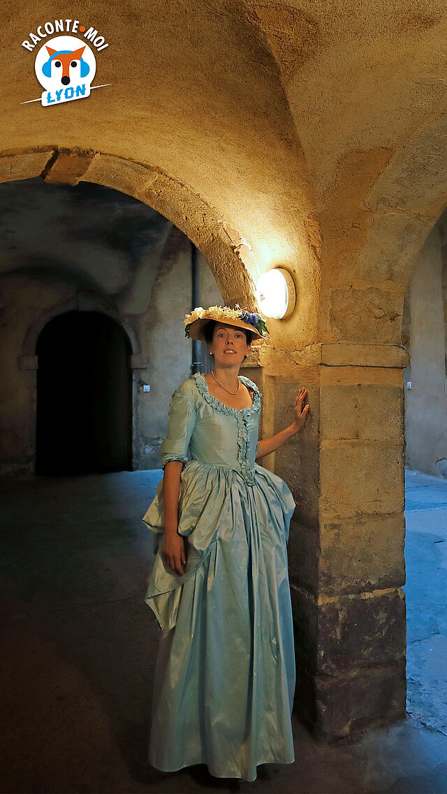 Le Vieux Lyon secret : entre Renaissance et 18è siècle, suivez votre guide costumée et redécouvrez des lieux cachés (traboules et miraboules).