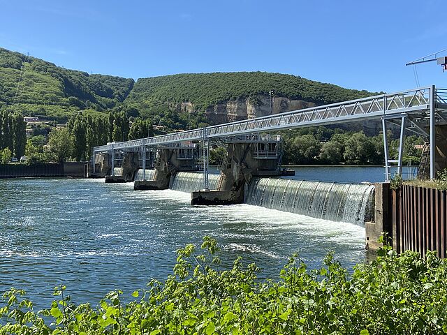 Visite de l'écluse de Rochetaillée sur Saône et présentation du barrage de Couzon