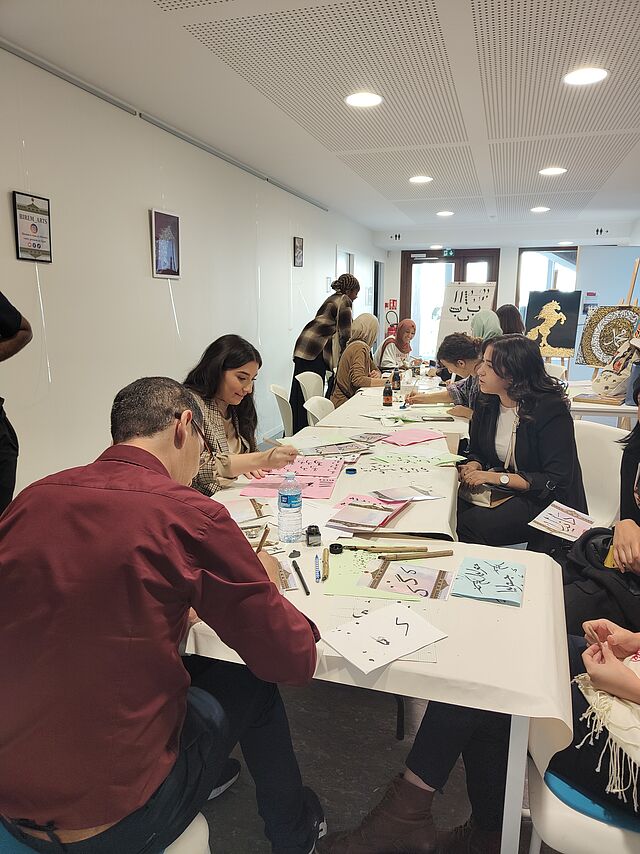 Atelier de calligraphie arabe